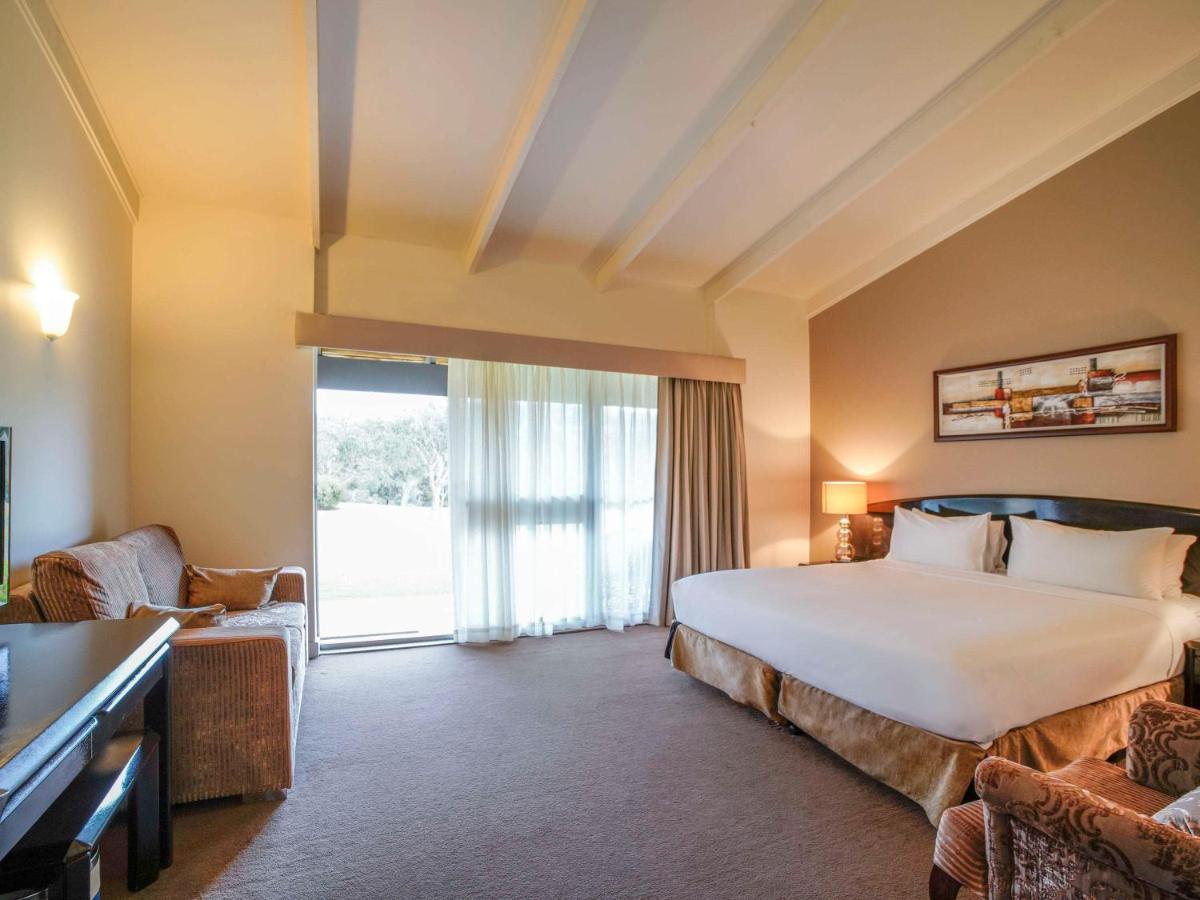 Hotel Breakfree Wirrina Cove Extérieur photo